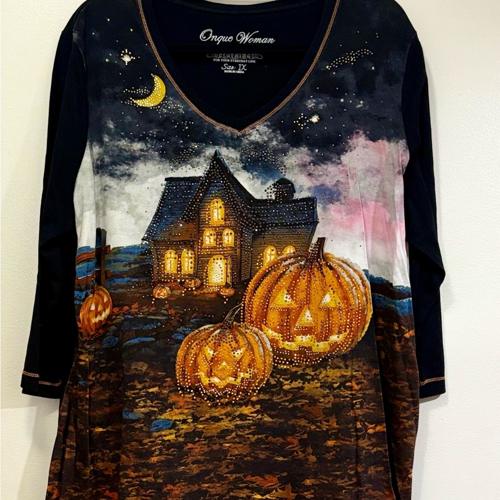 Onque Woman Black and Gold Festive Top